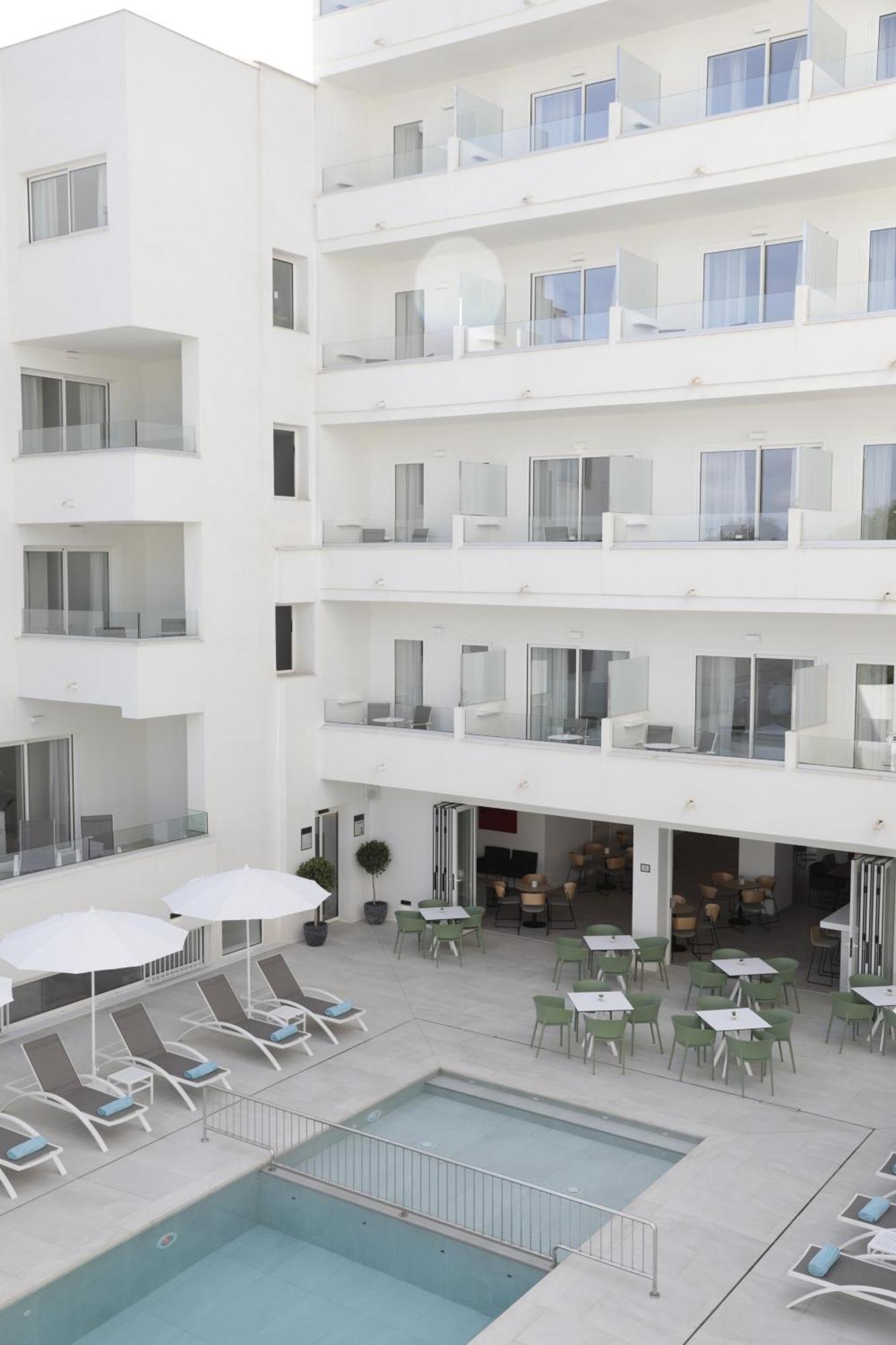 Aparthotel Marina Drach Porto Cristo Eksteriør billede
